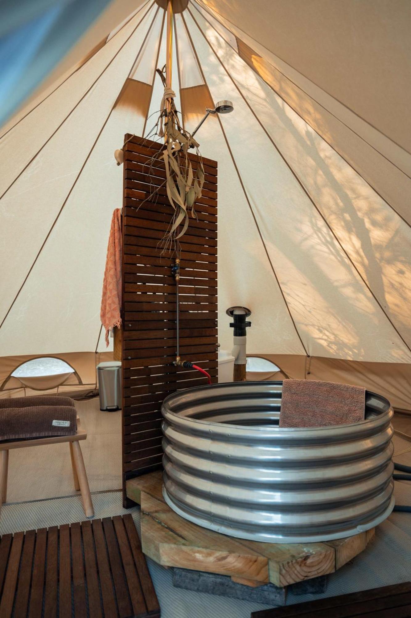 Numie - Freycinet Peninsula - Glamping - Heated - Waterfront Hotel Coles Bay Eksteriør billede